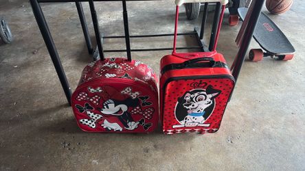 Kids luggage