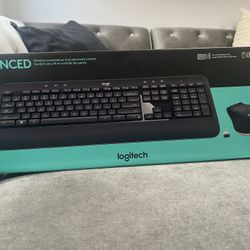 Logitech MK540 - Wireless Keyboard and Mouse