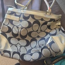 Vintage Coach Purse. 