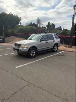 2004 Ford Explorer