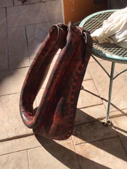 Antique horse collar