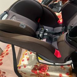 Car Seat/ Asiento De Carro Para Niño
