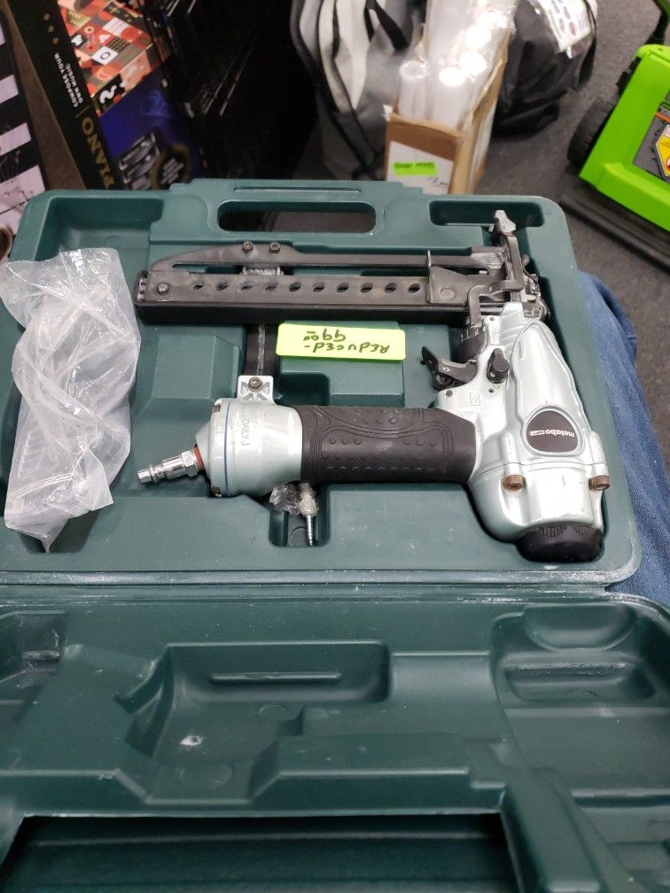 METABO  STAPLER 