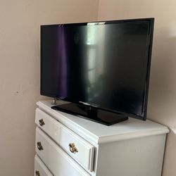 Samsung 1080p TV 32”