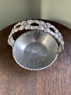 Vintage Hand Hammered Aluminum Basket Candy/nuts Dish
