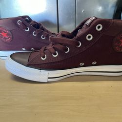All-Star Converse Chucks 7 1/2 Men Preowned