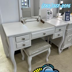 White Vanity Desk With Mirror Four Drawer 