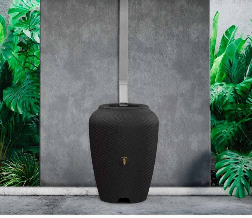 Garden outdoor rain barrel