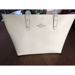 Brand New COACH Women's 72673 Pebble Leather Town Tote Bag Polished IM / CHALK