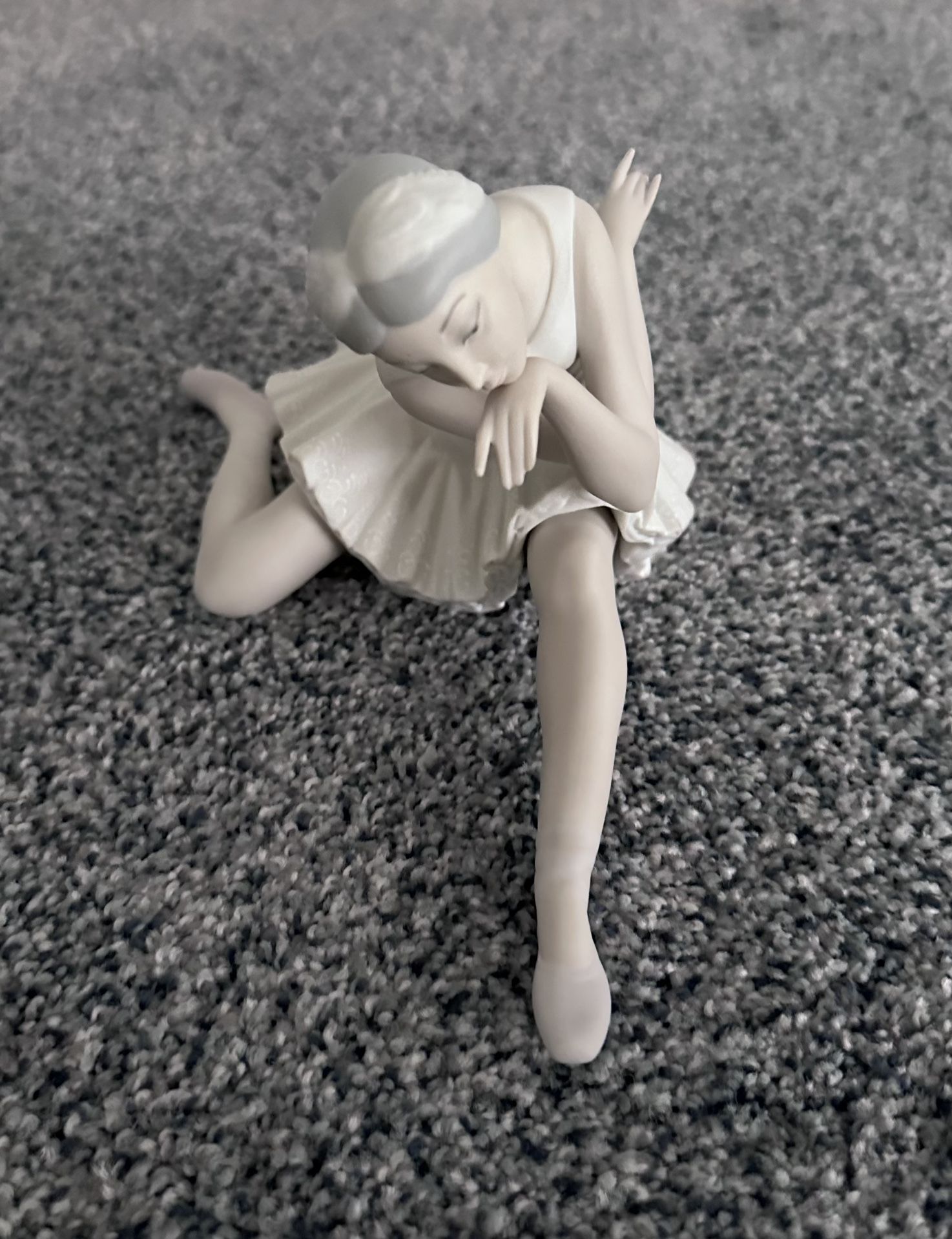 Lladro “Death of the Swan” Figurine 