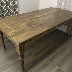Dining Room Table 