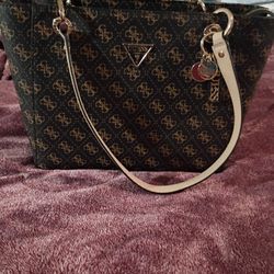 Guess Purse - Brand New 