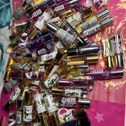 Roll-On Oil Perfume for Women and men.