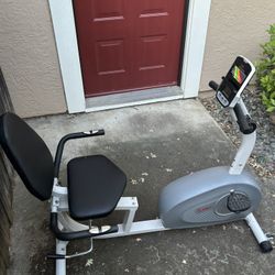 Sunny Health & Fitness Essentials Series Magnetic Smart Recumbent Exercise Bike with Bluetooth - Gray