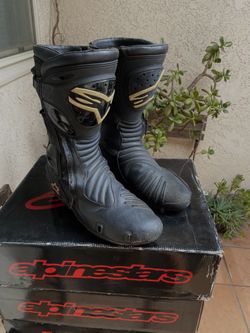 Motorcycle Boots Alpinestars  1 Left
