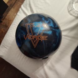 Dv8 Verge Bowling Ball 15pds