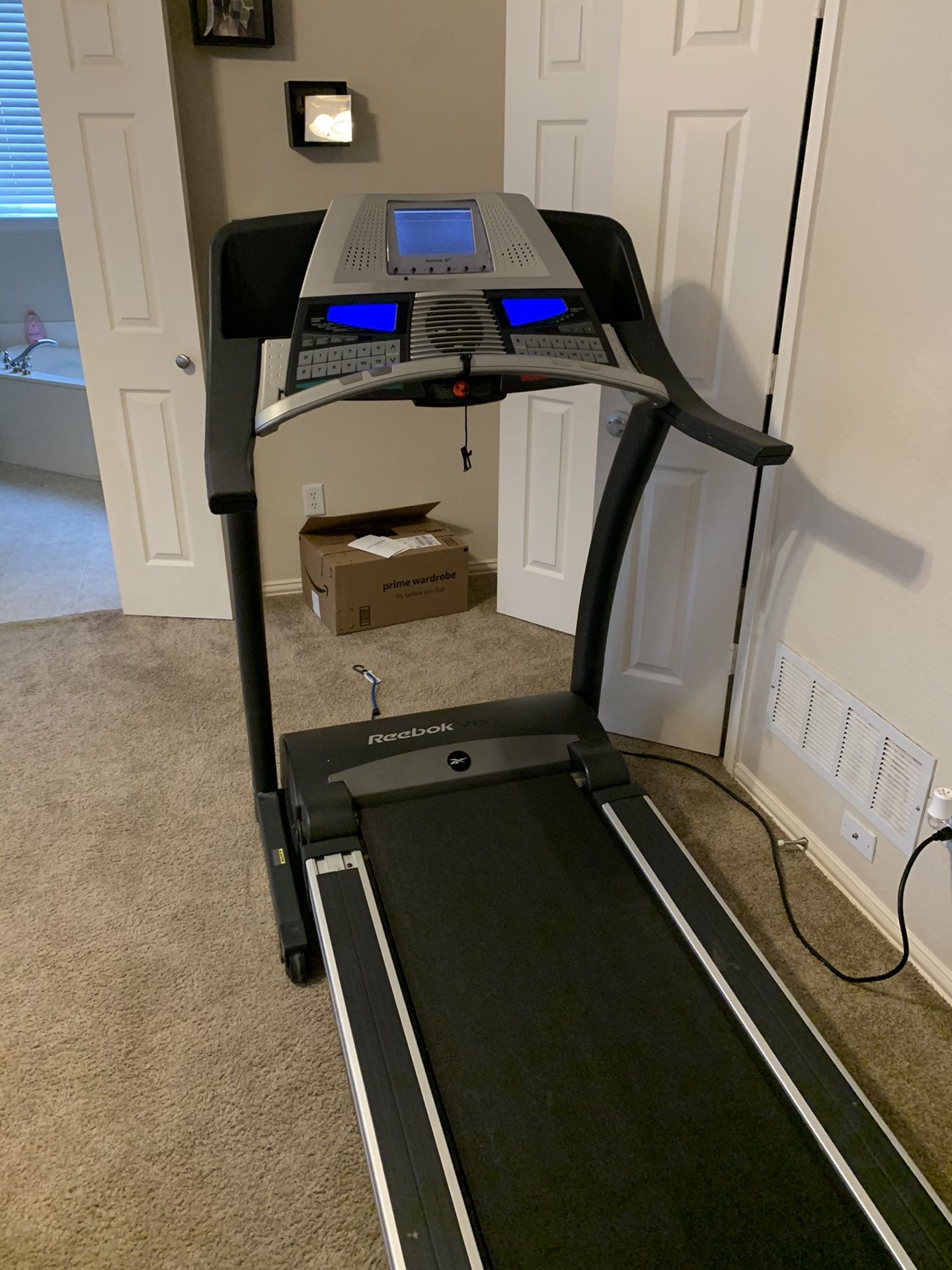 Reebok Vista Treadmill-READ Description