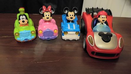 4 jugetes de mickey mouse y sus amigos