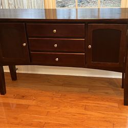 Darkwalnut Hutch 
