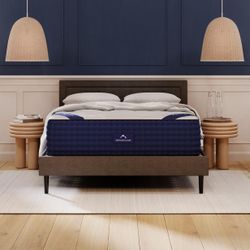 Dreamcloud Mattress 

Dreamcloud 14" cal-King Mattress-luxury 
Hybrid gel Memory Foam 

New Mattress