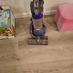 Dyson Vacuum 