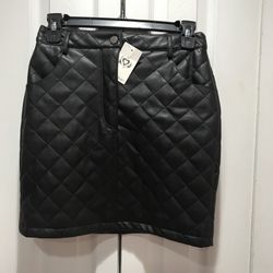 NWT Women’s Faux Leather Lined Quilted Skirt, 2 by Miss Selfridge