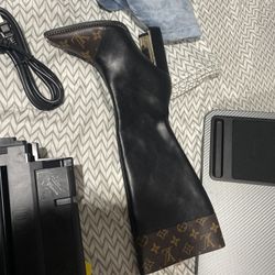 LV Boots
