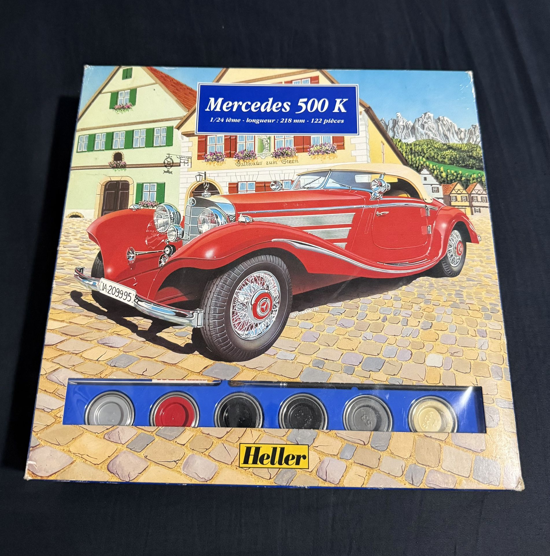 Mercedes 500k Model Kit Diecast By HELLER 