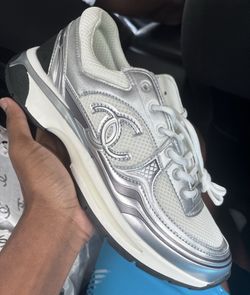 Chanel runners