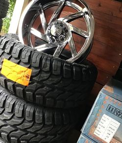 Brand new off-road 20 x 10 on 33’s $1900