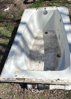 Jetted Bathtub