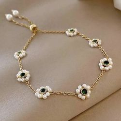 Delicate Pearls Bracelet 7” Long