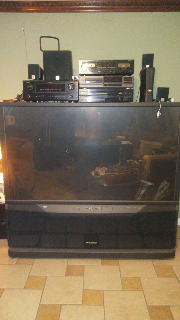 Pioneer 65" rear projection color HDTV monitor TV SD-643HD5