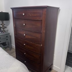 Beautiful Wood Chest of Drawers Dresser