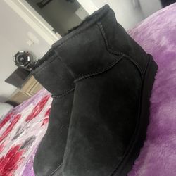 Uggs Size 8