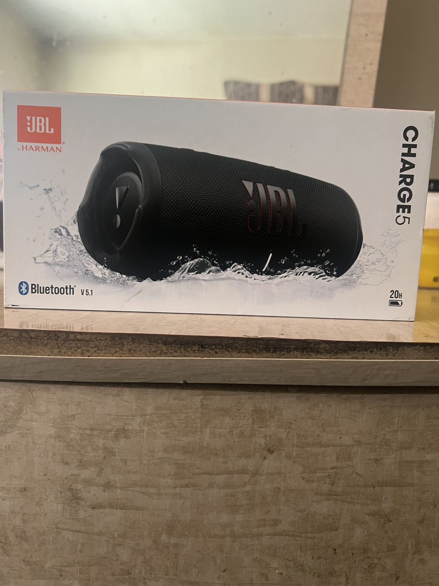 JBL Charge 5 Blue Tooth Speaker