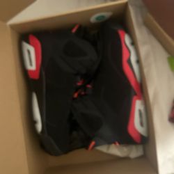 Jordan’s retros 100$ size 11 worn twice