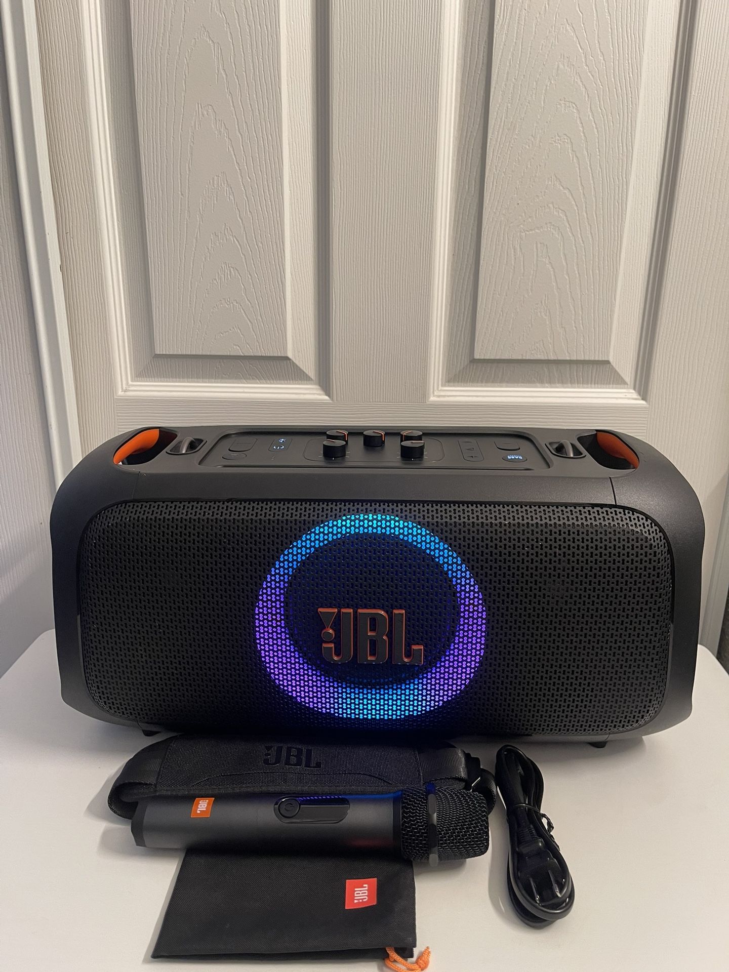 JBL PARTYBOX ON-THE-GO ESSENTIAL 🎤
