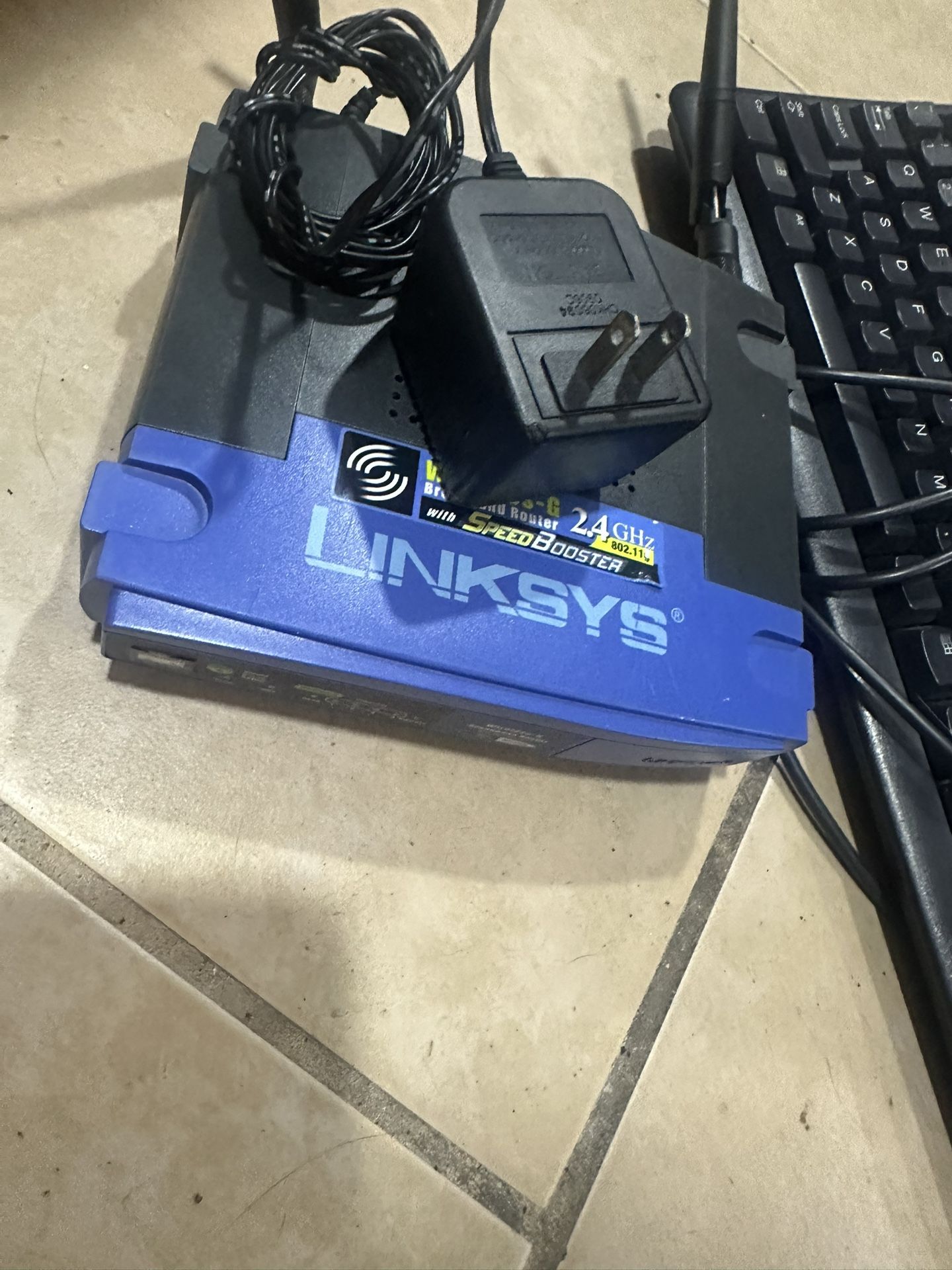 🖥 Computer Setup Bundle - Monitor, Keyboards, Router (ViewSonic, Dell, Linksys) 🖥