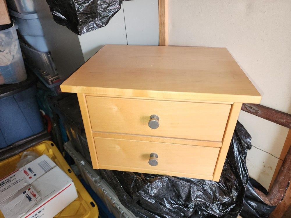 2 Small Cabinets/storage