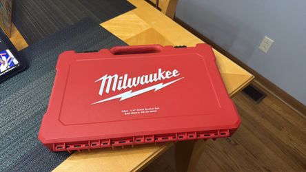 Milwaukee 50pc 1/4 Drive Socket set S/M