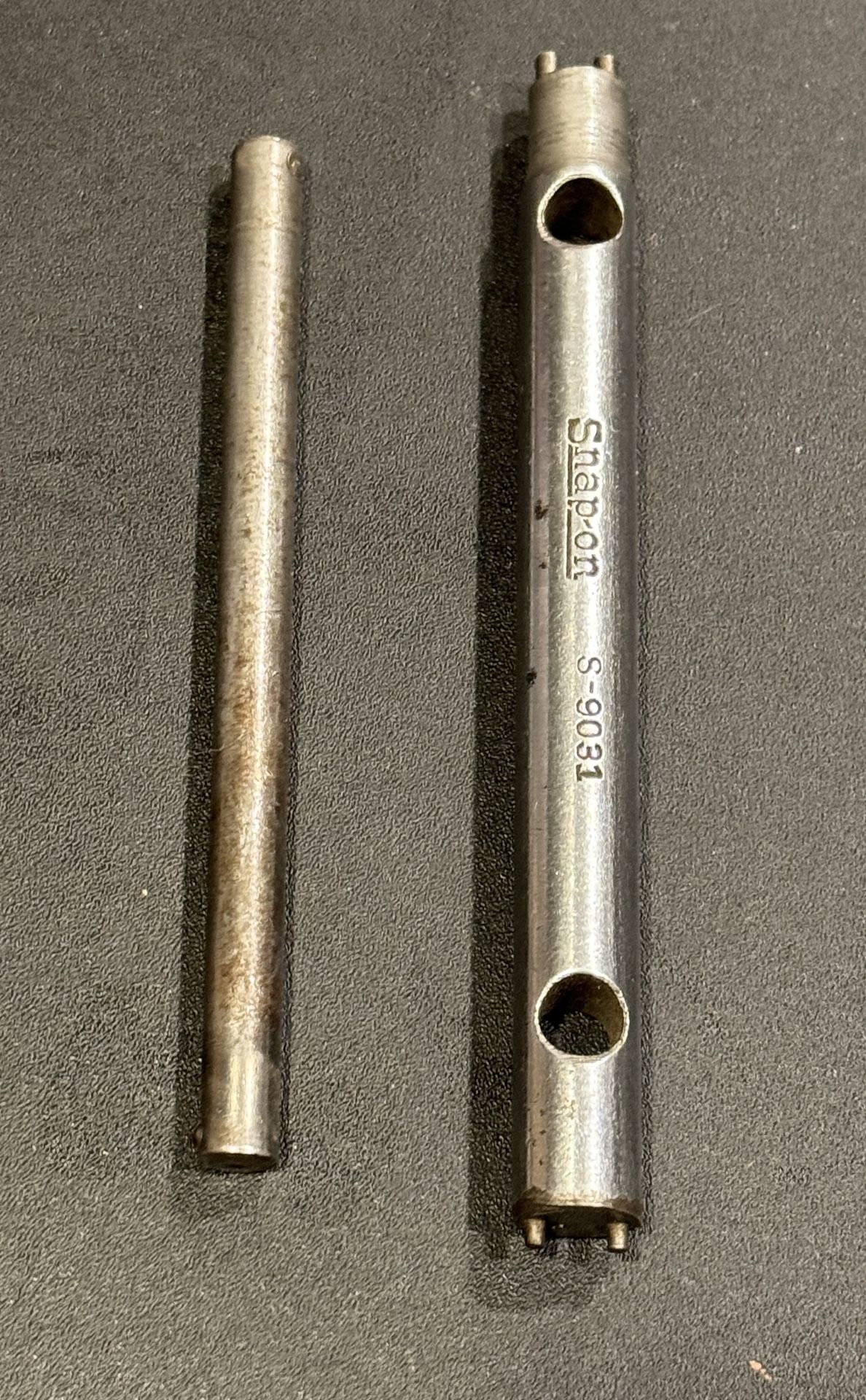 Vintage Snap On S9031 Carburetor Adjusting Tool USA Rare. Diamond date stamp indicates this was made in 1933. Good used condition. Cross bar does sho