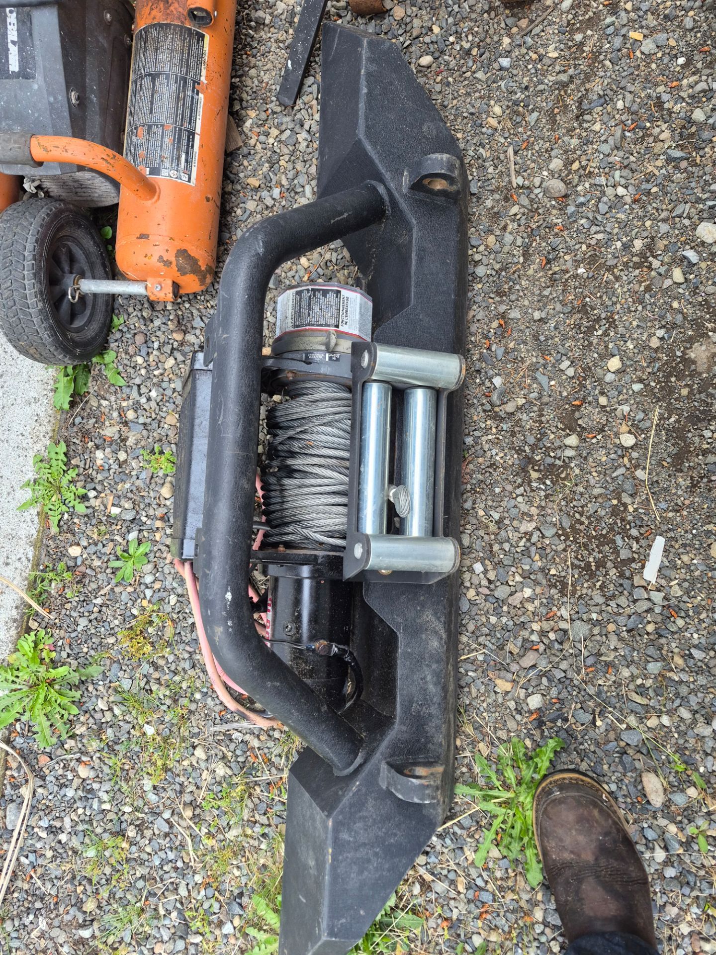 Number and 8000lb winch