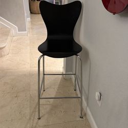 4 Bar stools