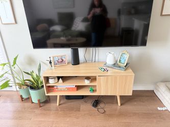 Tv console