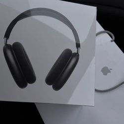 Midnight black Airpods Max 🎧