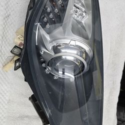 Ferrari California Right Headlight Head Light 240723  (Damaged)