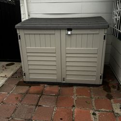 Shed 