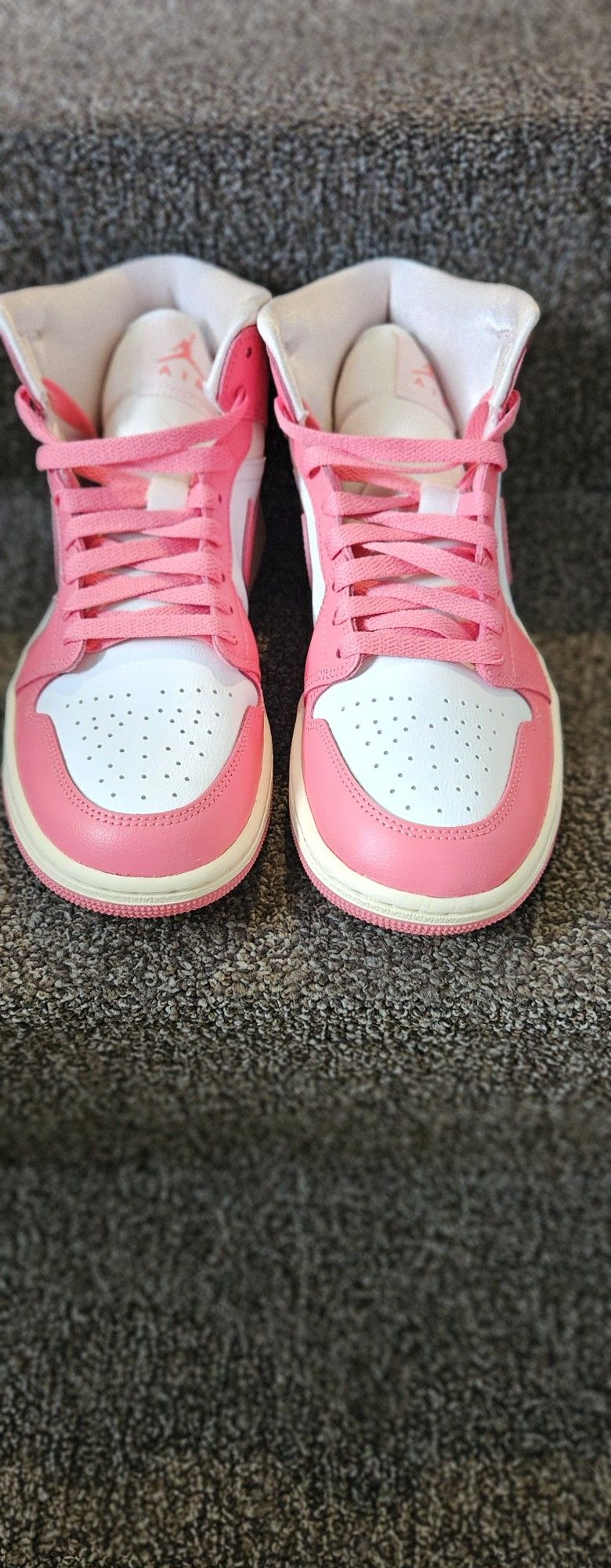 Strawberries And Cream Air Jordan Mid 1