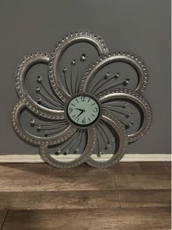 Diamond steel clock